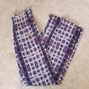 Brandy Melville Patterned Pants!
